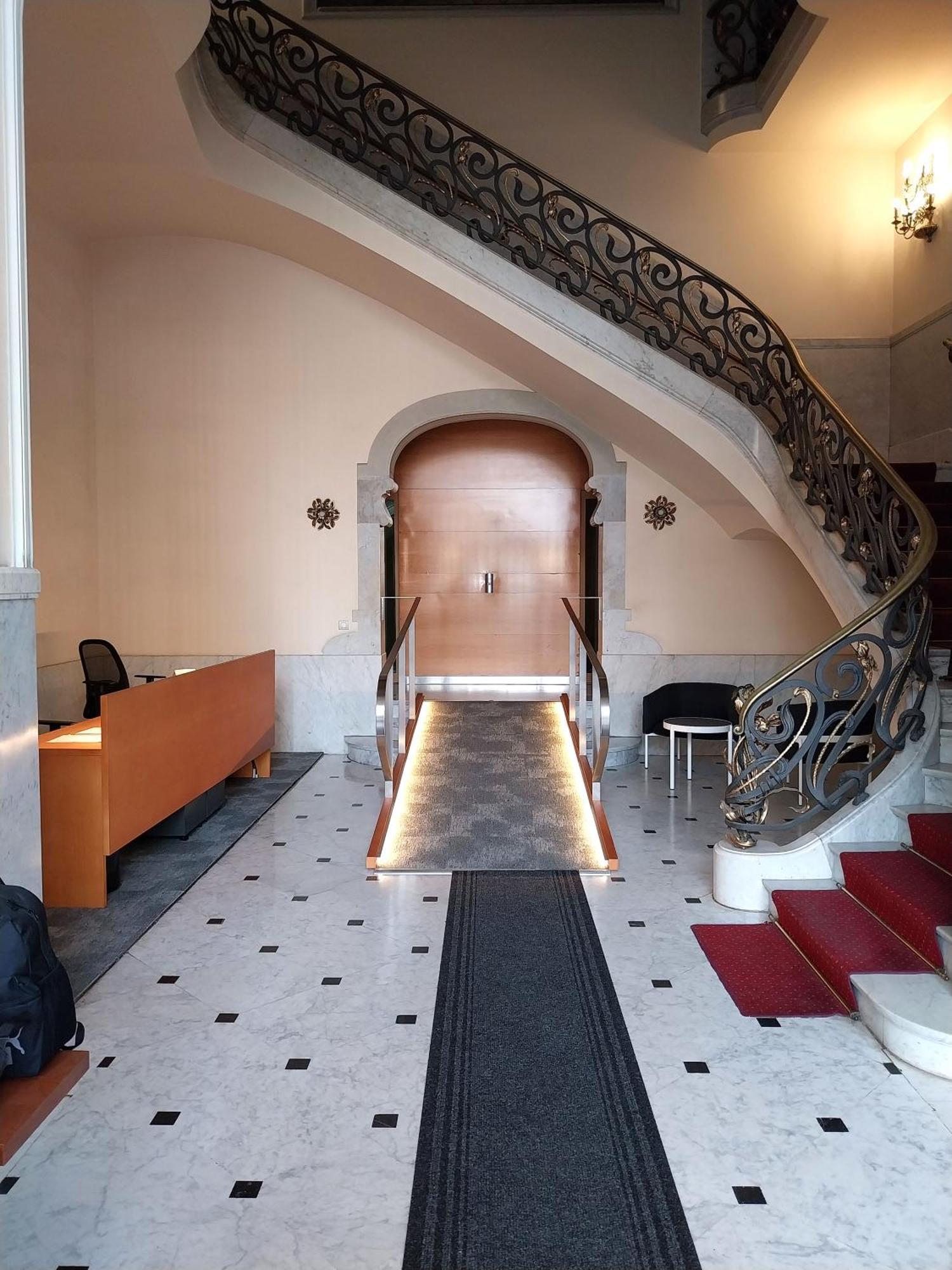 Letsgo Paseo De Gracia Apartment Barcelona Exterior photo