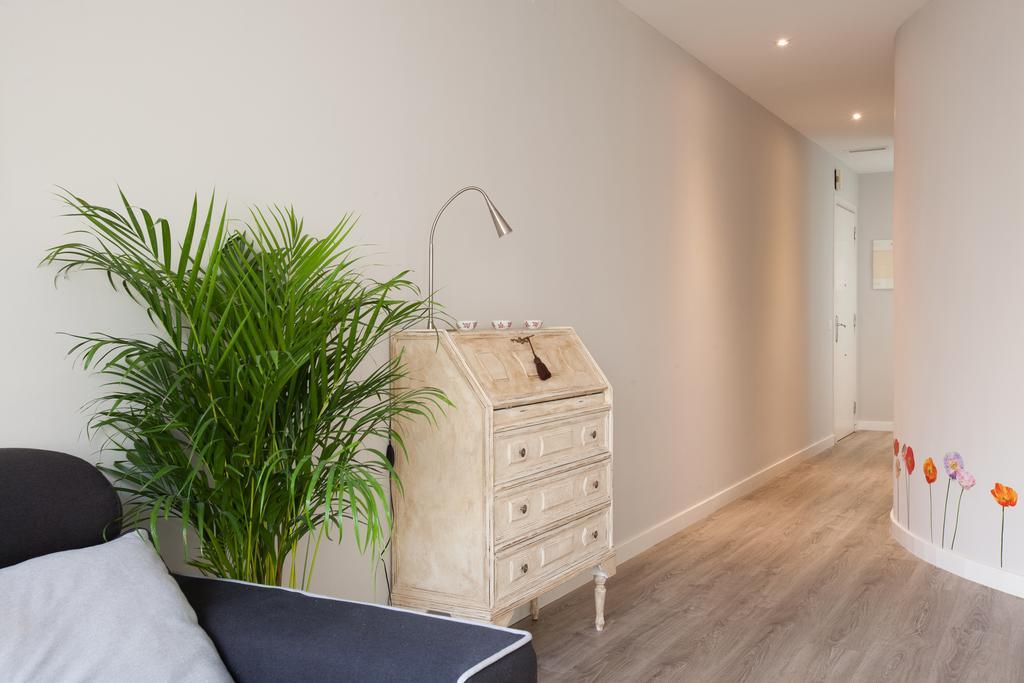 Letsgo Paseo De Gracia Apartment Barcelona Exterior photo